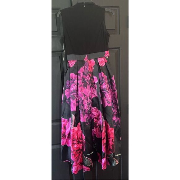 S.L. Fashions Women's Sleeveless Jersey V-Neck Hi-lo Floral Dress with Pockets - Picture 4 of 8